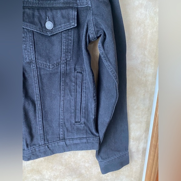 NWT 2019 H&M x Posty Co. Printed Silhouette Black Denim Jacket - Picture 5 of 7